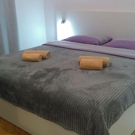 Apartman Borna Starigrad Exterior photo